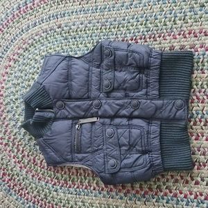 26 international puffer vest Size L